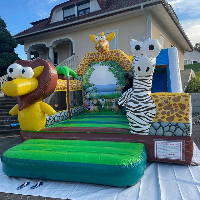 Hüpfburg Tiere
